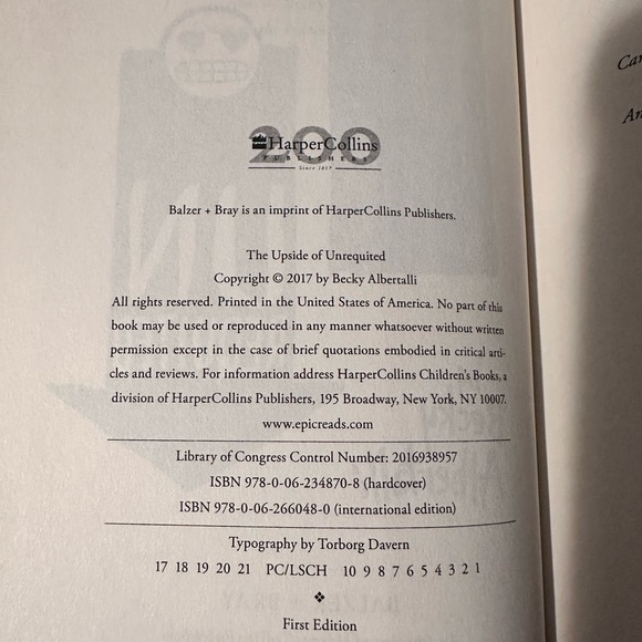⚡️3/$24⚡️ The Upside of Unrequited by Becky Albertalli (Hardcover) - Picture 4 of 4